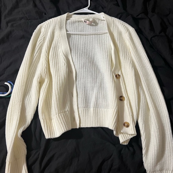 Cream cropped cardigan - Picture 1 of 3